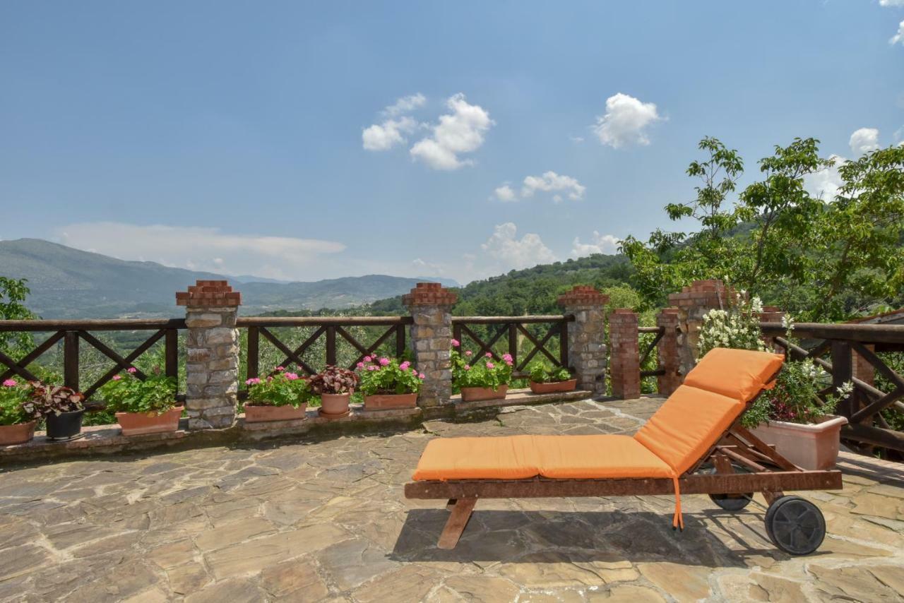 Agriturismo L'Antico Casolare Castelcivita Exterior foto