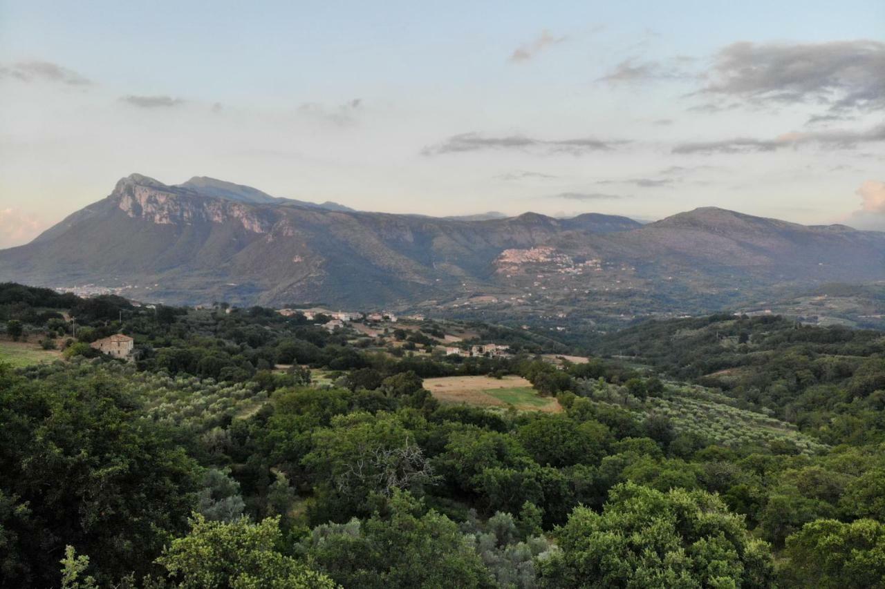 Agriturismo L'Antico Casolare Castelcivita Exterior foto
