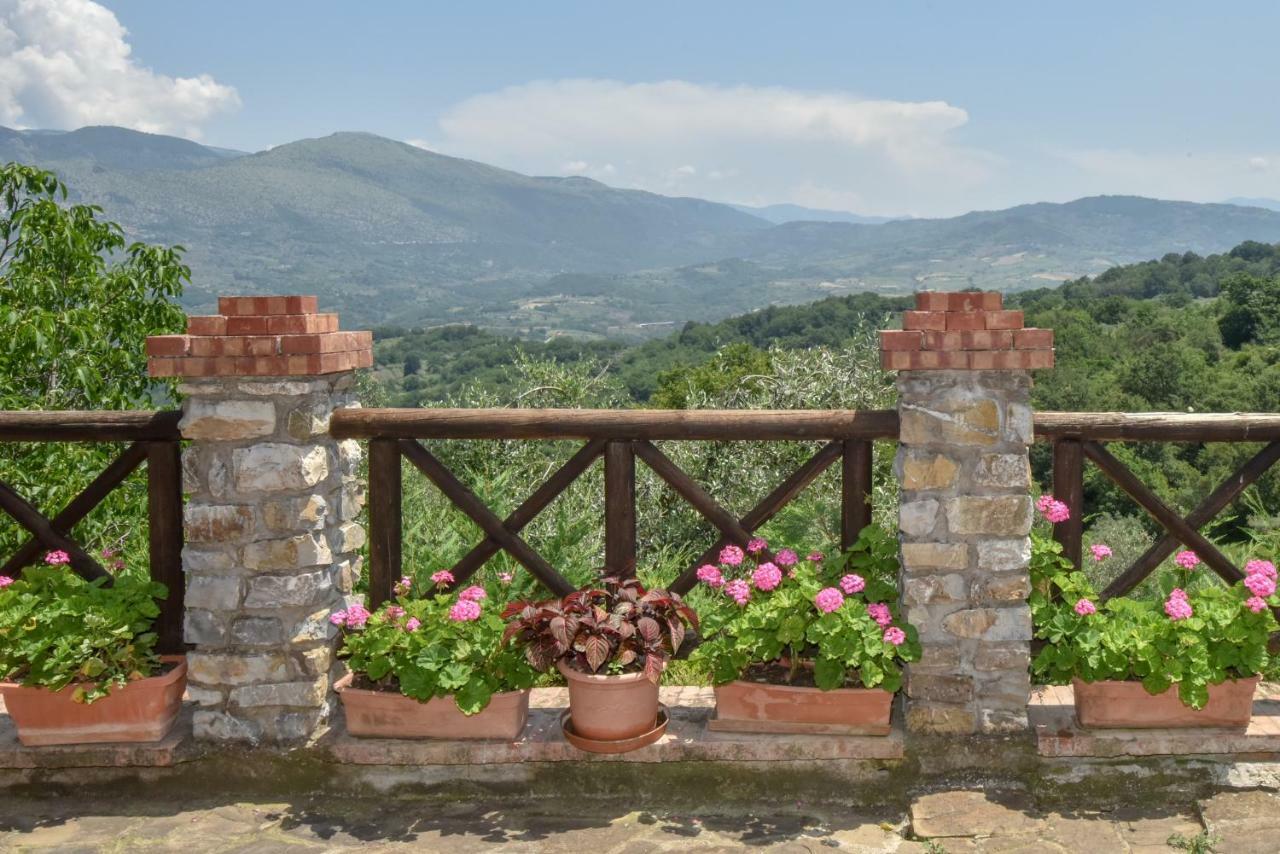 Agriturismo L'Antico Casolare Castelcivita Exterior foto